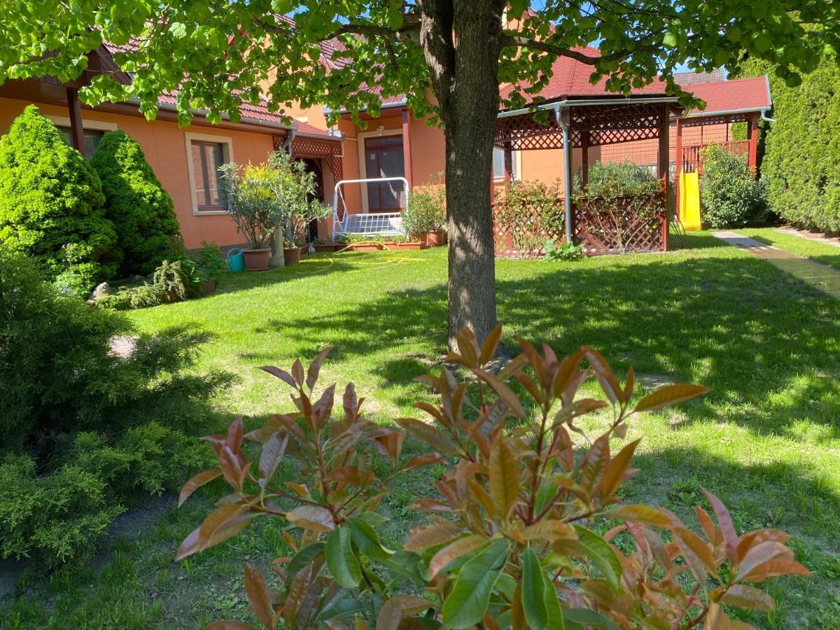 Apartman Dóra Hajdúszoboszló Zewnętrze zdjęcie