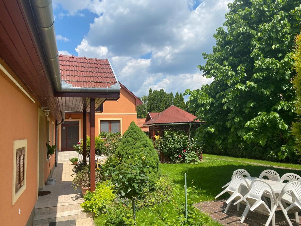 Apartman Dóra Hajdúszoboszló Zewnętrze zdjęcie
