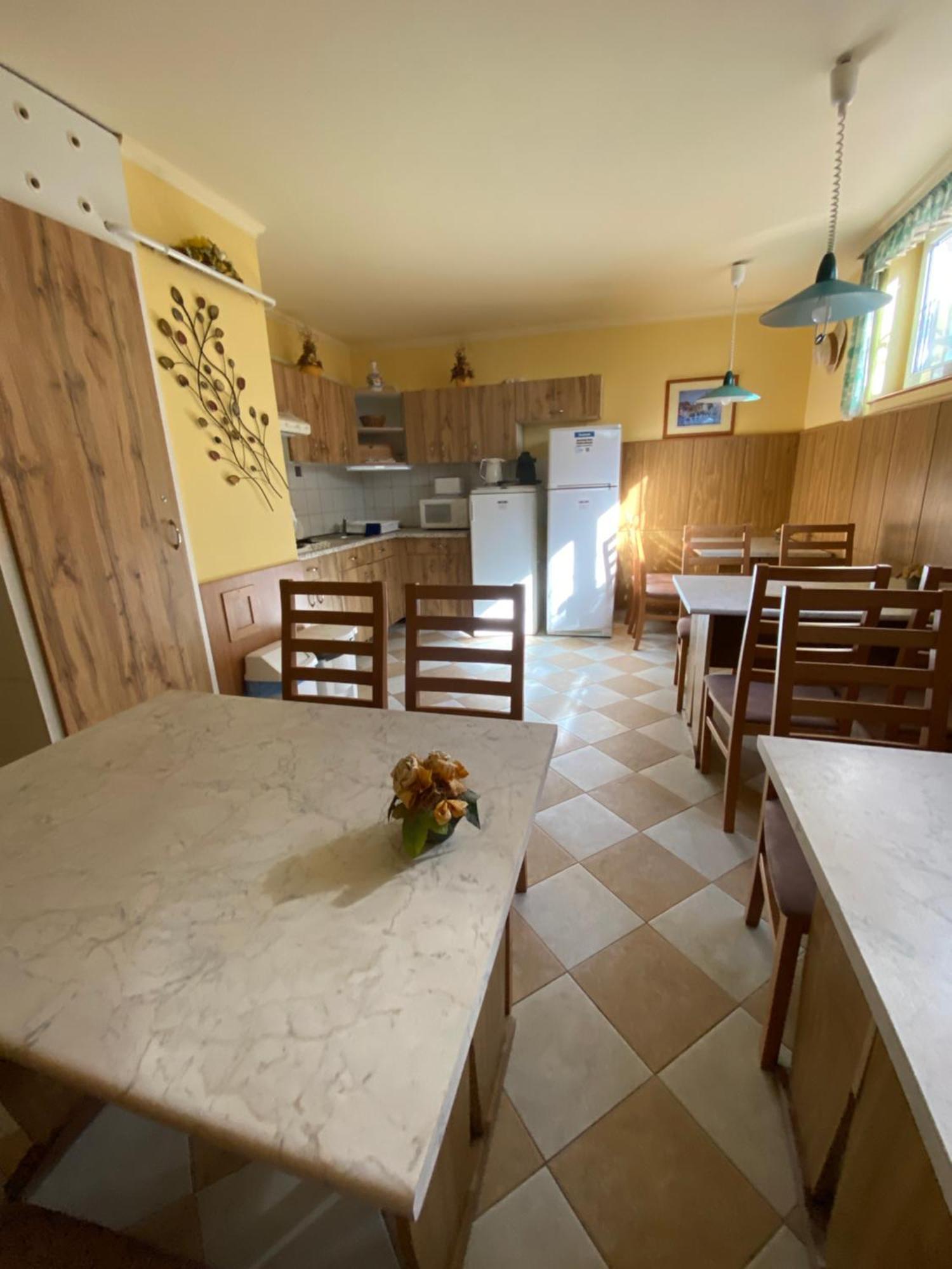 Apartman Dóra Hajdúszoboszló Zewnętrze zdjęcie