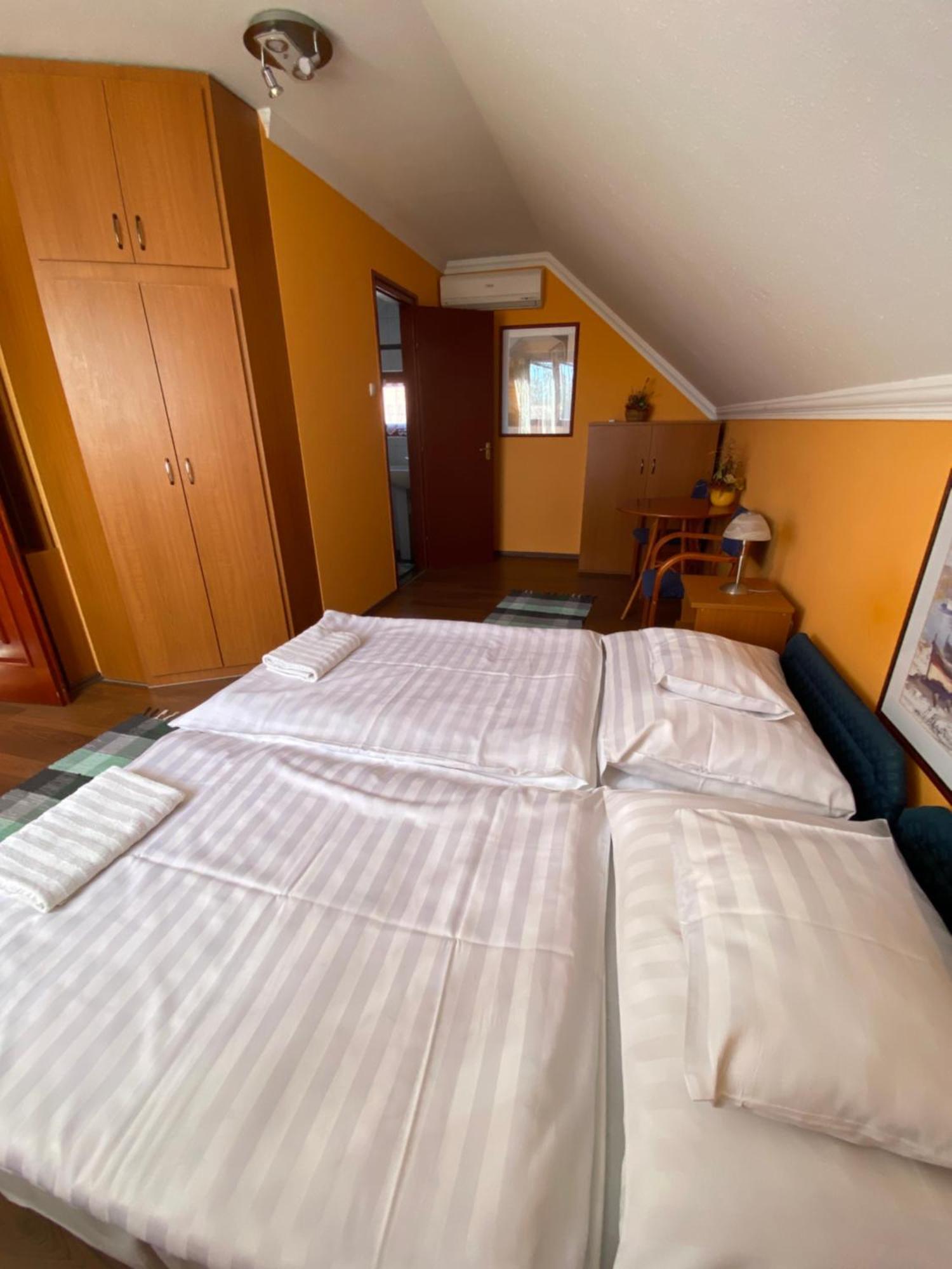 Apartman Dóra Hajdúszoboszló Zewnętrze zdjęcie