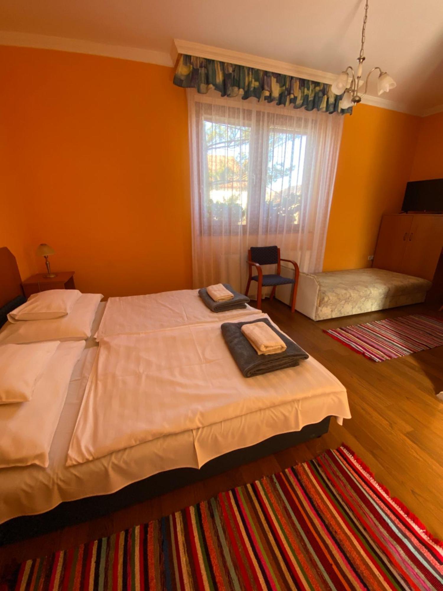Apartman Dóra Hajdúszoboszló Zewnętrze zdjęcie