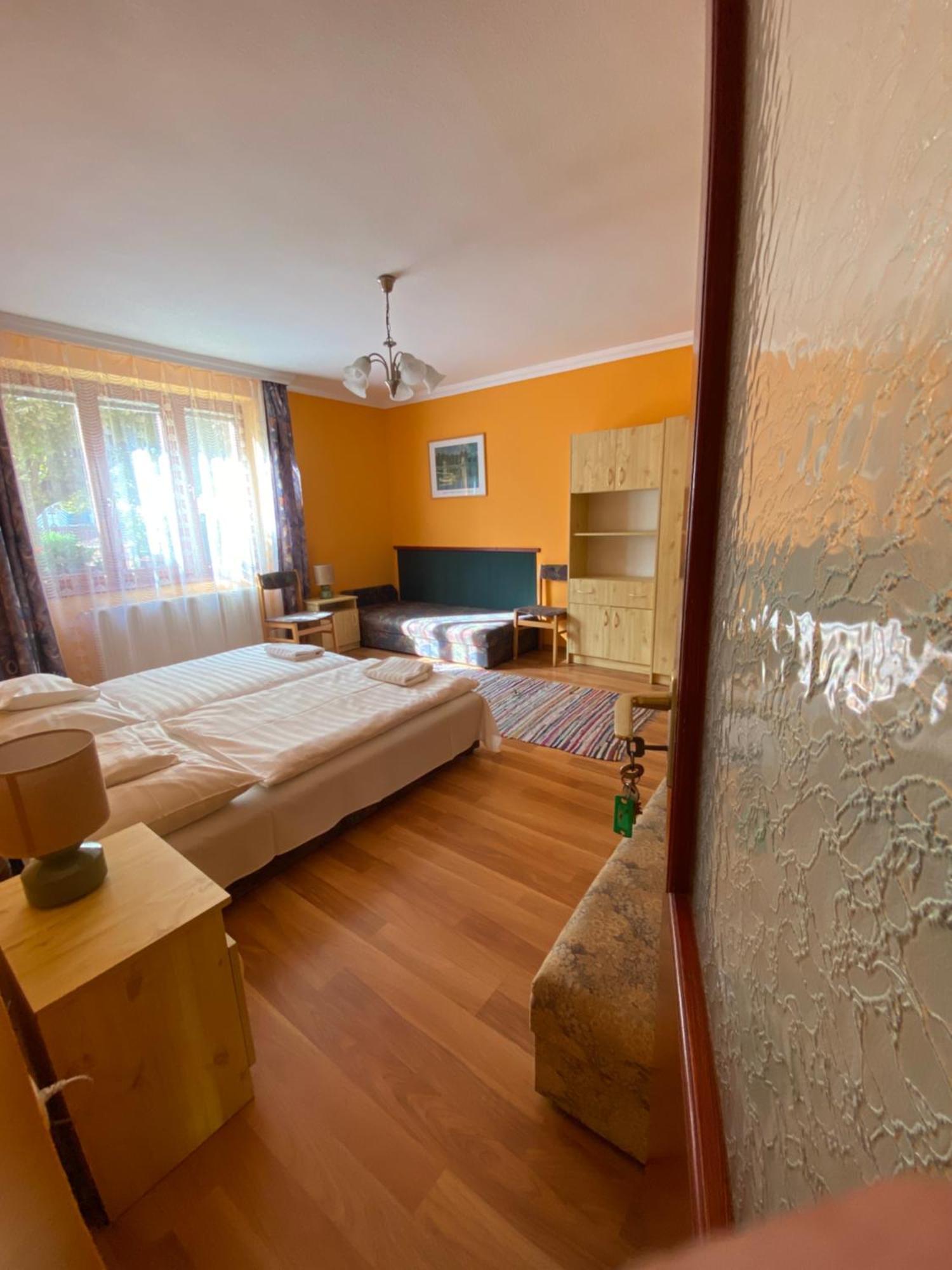 Apartman Dóra Hajdúszoboszló Zewnętrze zdjęcie