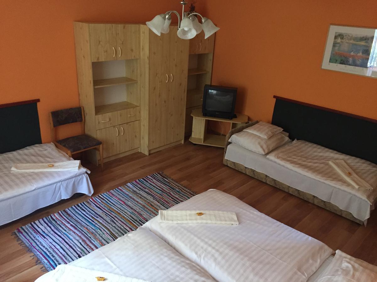 Apartman Dóra Hajdúszoboszló Zewnętrze zdjęcie